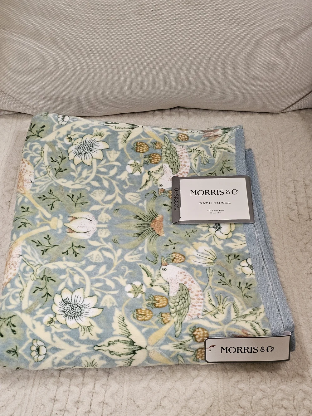 Morris & Co Floral Bird Bath Towel strawberry thief  30x54